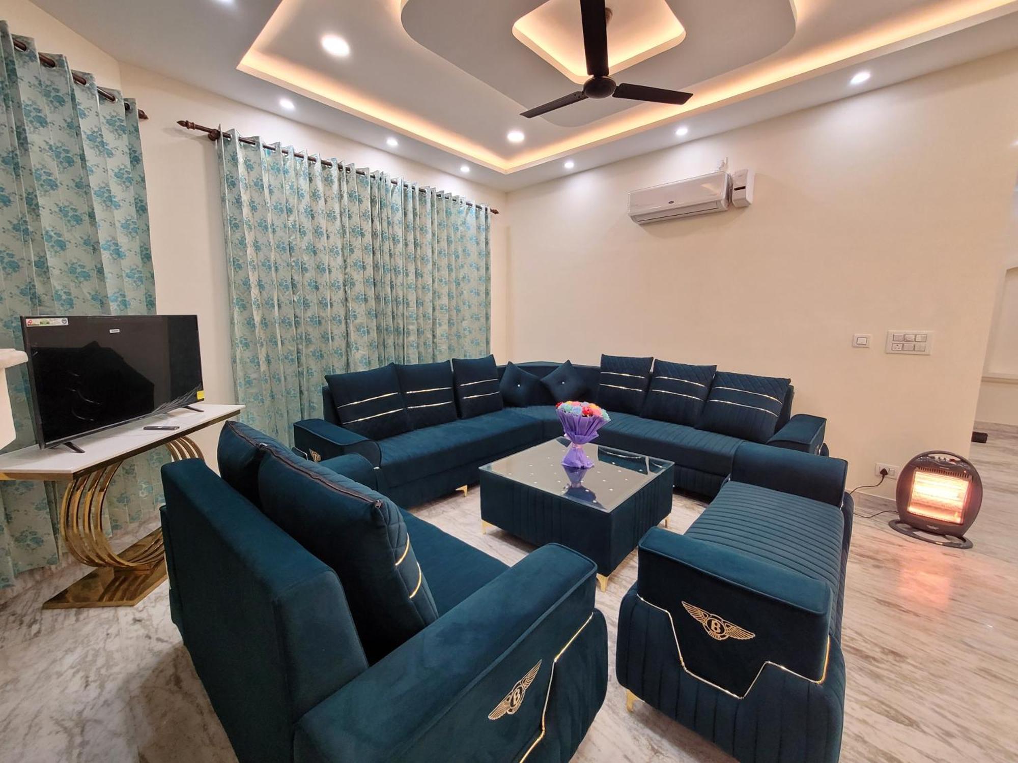 Regalia Home Sapphire Stay Jammu Exterior photo